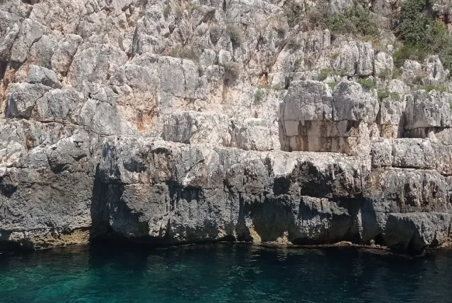 Shpella e Haxhi Aliut (Haxhi Ali Cave)